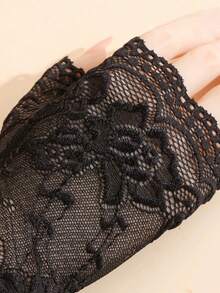 1 Pair Solid Color Spring/Summer Ultra-Lightweight Half-Finger Women's Gloves, Thin Sun Protection Half-Finger Gloves Suitable For Tea Picking, Driving, Cycling, Comfortable And Durable, Elastic Short Arm Guard Gloves, Holiday Gift, UV Protection - A - View 4