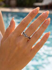 1pc Hollow Heart Ring, Multiple Sizes Available, Suitable For Women, Ideal Choice For Date Gift Or Exquisite Jewelry - Silver - View 5