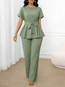 Lady Conjunto de dos piezas para mujer en color verde sólido, top de manga corta con cintura holgada y bajo en A, y pantalones rectos holgados, - verde menta - Ver 1