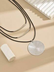 1pc Vintage Personalized Multi-Layer Metal Tube Round Textured Large Disc Pendant Necklace For Women, Elegant And Exquisite, Suitable For Various Occasions - Silver - View 2