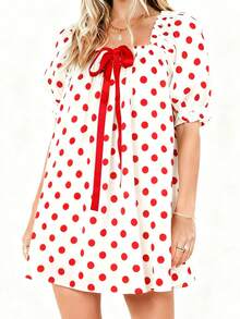 Women Puff Sleeve Nightdress White Black Dotted Print Geometric Neck Sleepwear With Long Ribbon Bow Short Sleeve Pajama Dress - 紅白色 - 查看 4