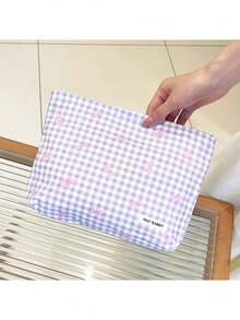 1個客製化刺繡格紋蝴蝶結化妝包，大容量拉鍊收納袋，適合學生/上班族，日常收納/旅行整理組，支援獨家客製化，甜美風格化妝袋，清新春夏設計 - 彩色 - 查看 7