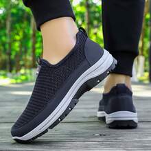 Men's Breathable Slip-On Slouchy Shoes Lightweight Anti-Slip Soft Sole Casual Sports Shoes - Black - View 2