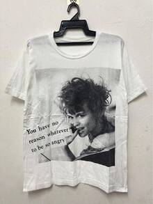 Camiseta Vintage de los 90 con Foto de Personaje Desconocido / Edición Fotofolio / Impresión Fotográfica / Camiseta con Foto / Fotografía en Blanco y Negro / Retratos de Moda / Talla M - Blanco - Ver 1