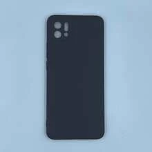 这款黑色手机壳兼容OPPO A6 Pro 4G/5G、F31、Reno14、Reno14 F、A5 Pro（国际版）、A5x、A5 (2025)、A3X 4G、A40、A40M、A60 5G、A80 5G、A98、A58 4G、15 Pro 5G、15、C71、C75、14x、14 Pro、14 Pro+、12X等机型。功能包括镜头保护、防震、防刮擦。有效保护手机后盖和边框免受日常磕碰。采用TPU材质，轻薄柔软，触感哑光。 - 黑色 - 查看 63