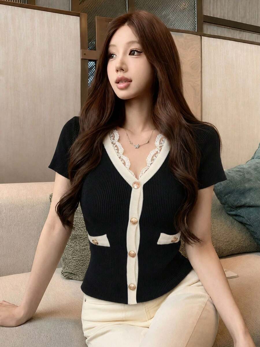 春夏性感蕾絲拼接V領金屬鈕扣短袖開襟衫,高端優雅針織上衣,女款 - 黑杏色 - 查看 1