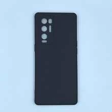 这款黑色手机壳兼容OPPO A6 Pro 4G/5G、F31、Reno14、Reno14 F、A5 Pro（国际版）、A5x、A5 (2025)、A3X 4G、A40、A40M、A60 5G、A80 5G、A98、A58 4G、15 Pro 5G、15、C71、C75、14x、14 Pro、14 Pro+、12X等机型。功能包括镜头保护、防震、防刮擦。有效保护手机后盖和边框免受日常磕碰。采用TPU材质，轻薄柔软，触感哑光。 - 黑色 - 查看 108