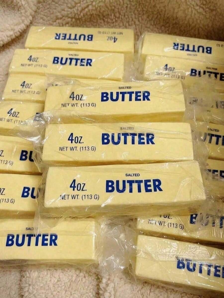 1pc Butter Stick Shaped Slow Rebound Realistic Food Design, Suitable For Hand And Desktop Use, Applicable For Anxiety Relief, Office Relaxation And Home Decor, Best Gift For Family And Friends (Random Color)