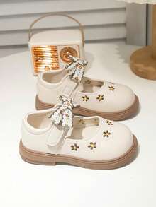 1 Pair Girls Spring New Style Walking Shoes Fashion Versatile Flat Shoes - Beige - View 3