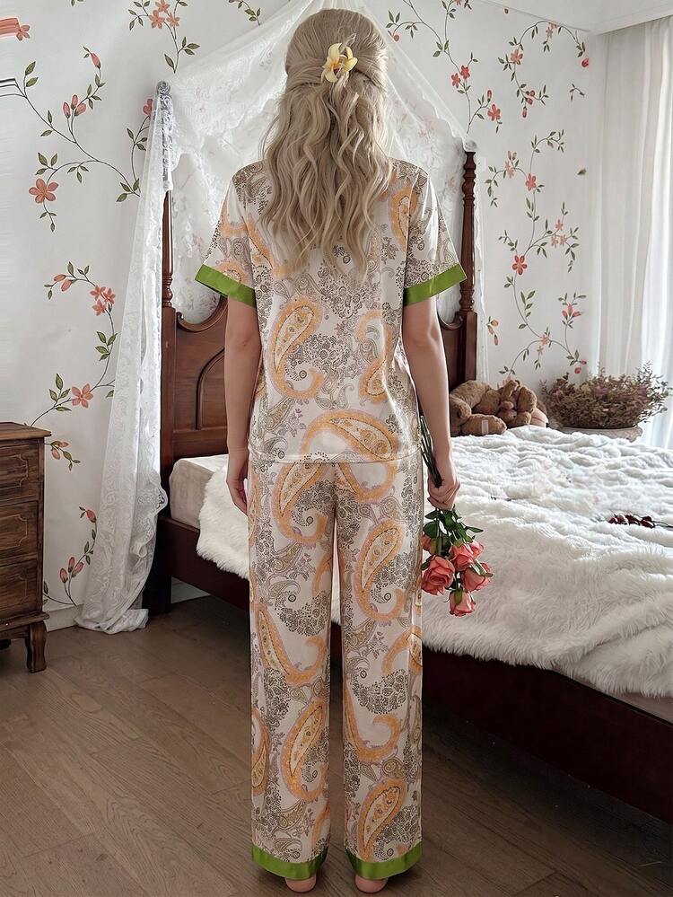 女款休閒佩斯利與花卉印花仿絲拼接開襟短袖上衣＋長褲睡衣套裝，秋冬睡衣，理想節日禮物 - 杏色 - 查看 2