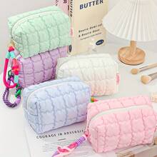 Quilted Toiletry Bag In Macaron Tones, With Woven Handle. Foldable, Spacious, Durable Polyester. - 紅色 - 查看 5