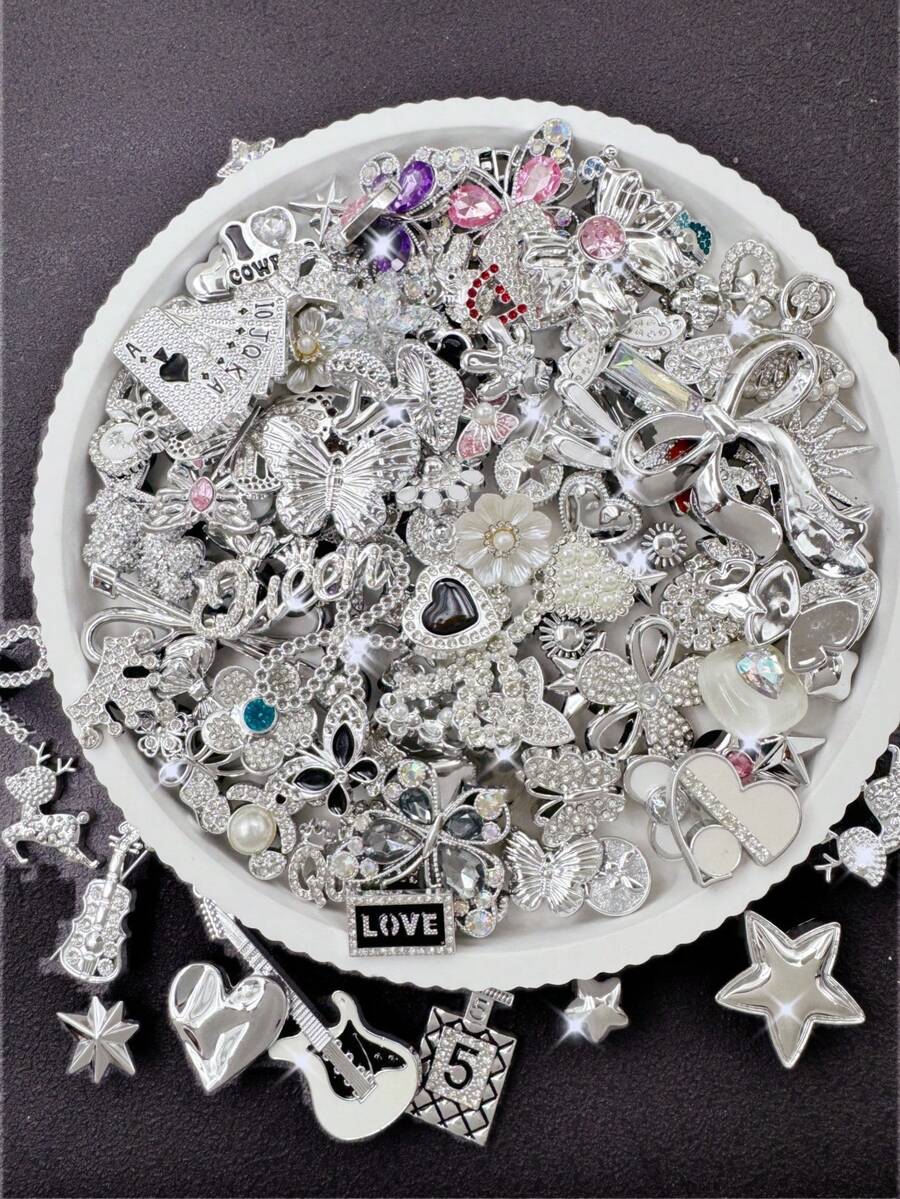 Random Silver Rhinestone Shoe Decorations, Including Shiny Star, Flower, Animal DIY Shoe Accessories, Suitable For Garden Shoes, Sandals And Other Detachable Resin Accessories, Holiday Gift - Silver - View 1
