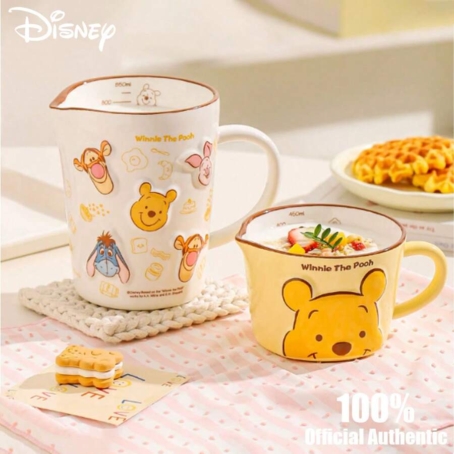 Gelas Ukur Keramik Resmi Disney Otentik Bermerek Winnie The Pooh, Gelas Ukur Kapasitas Besar, Gelas Susu untuk Sarapan di Rumah, Gelas Ukur Kreatif untuk Memanggang dengan Skala, Gelas Ukur Keramik Tahan Suhu Tinggi Microwave, Gelas Susu Kedelai