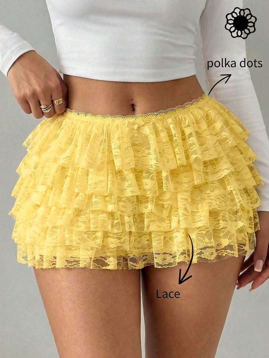 Low-Waisted Shorts With White Lace Ruffles - Yellow - View 1