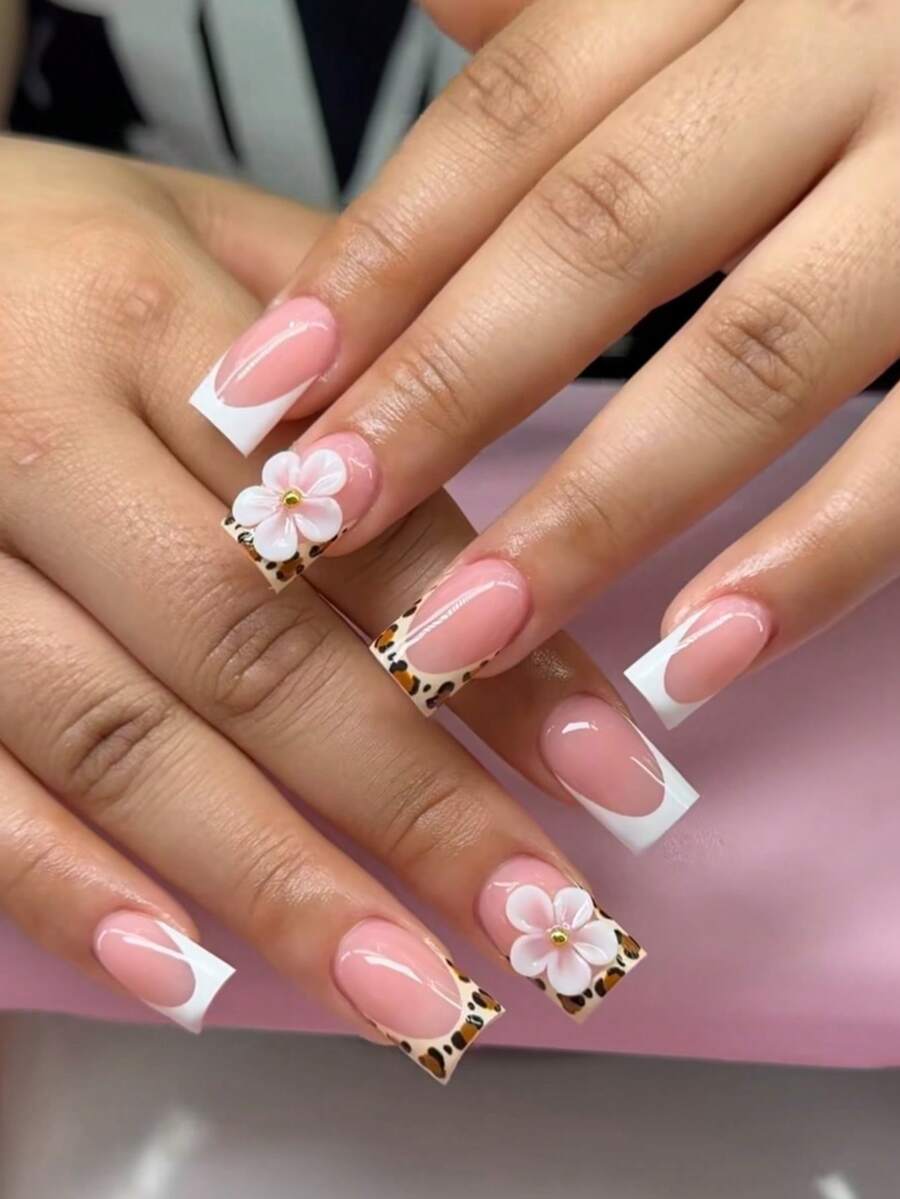 10pcs Short Square Press-On Nails, Pink Nude White French Ombre Leopard Print With 3D White Flower And Gold Stud Decor, Reusable Full Coverage Fake Nails, Suitable For Women Girls Daily Date Party Wedding Manicure Handmade Press On Nails