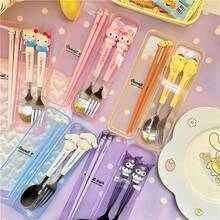 3件組 Sanrio Hello Kitty 卡通可愛 Kuromi 新款筷子湯匙叉子套組，餐具，可愛 My Melody 和 Cinnamoroll 學習餐具，筷子，適合居家用餐、野餐、學習筷子，筷子、湯匙、叉子，完美禮物，生日禮物，開學季 - 彩色 - 查看 13