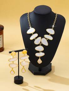 3pcs Exaggerated Asymmetrical Geometric Pendant Necklace & Stud Earrings Set, Suitable For Beach, Vacation, Party, Banquet, Daily Wear - White - View 2