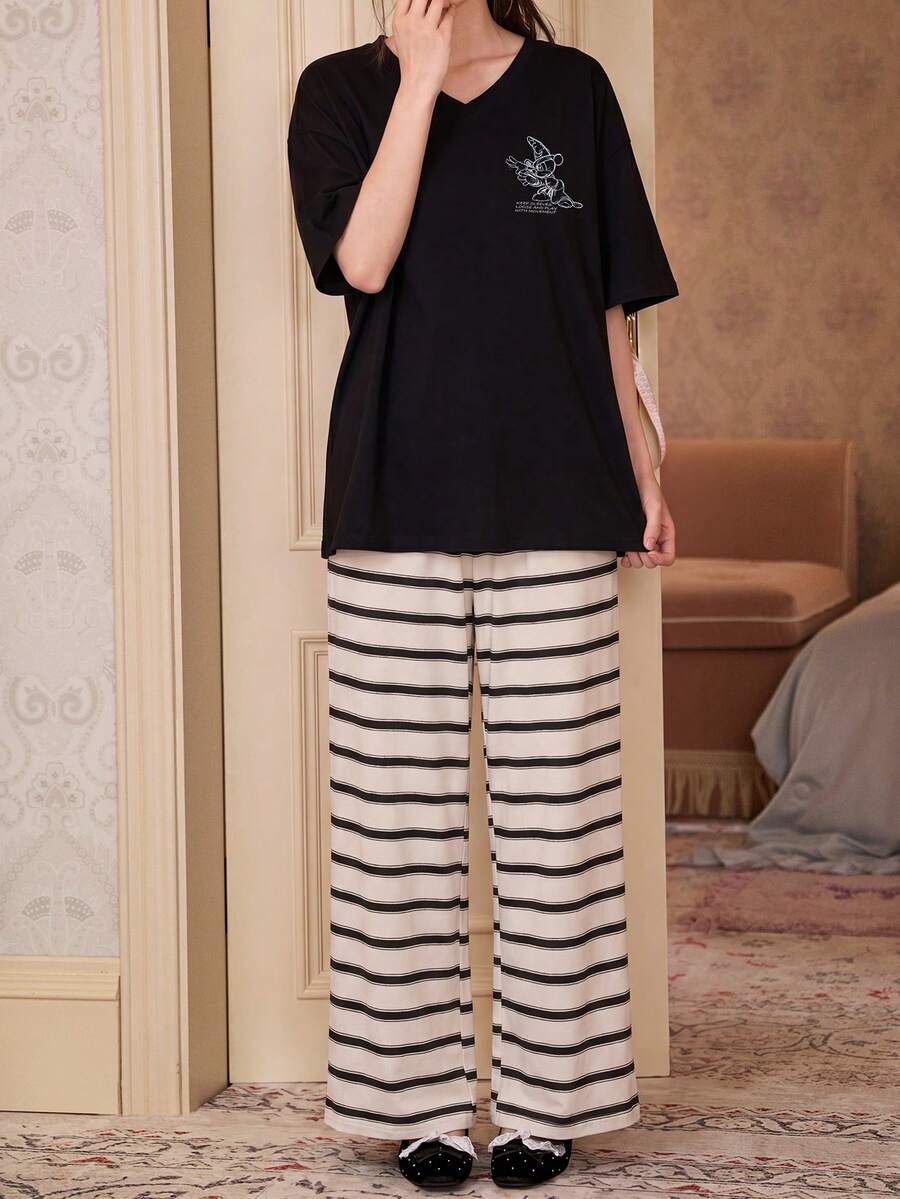 Gongdie Disney 2件組迪士尼女款睡衣套裝,夏季柔軟舒適米奇與條紋印花居家服 - 黑色 - 查看 1