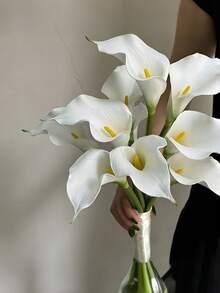 20pcs White Artificial Flowers, Silk Calla Lilies, 34cm Length, Suitable For Mother's Day, Easter, Home, Kitchen, Wedding Decoration - Ideal For Wedding Decor, Bridal Backdrop Props, Bouquets, Corsages, Wrist Flowers, Wedding Arches, Party Decoration, Gift Decoration, Restaurant Centerpieces - White - View 6