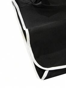 Conjunto de Camisola Corta de Cuello Cuadrado Acanalado Blanco Versátil para Uso Interior/Exterior & Pantalones Cortos Deportivos Retro para Mujer - Blanco y Negro - Ver 3