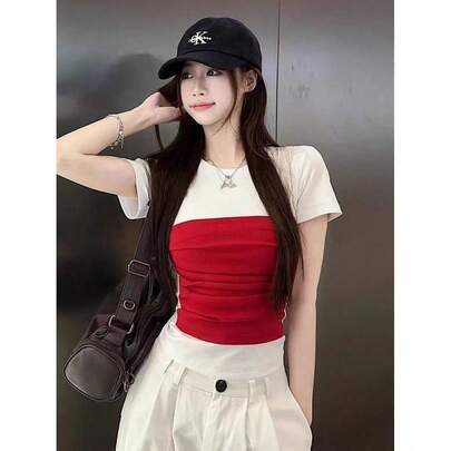 トップス レディース 甘辛ミックスカラーの2色使い風半袖Tシャツ（レディース） 夏の新作 デザイン性抜群 ドーパミンカラーのパッチワーク ウエストマーク ショート丈 ユニークで絶妙な美しさのトップス