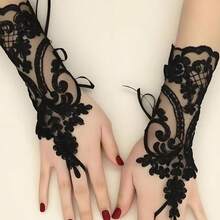 1 Pair Elegant Black Lace Fingerless Gloves - Soft & Skin-Friendly, Delicate Floral Pattern, Elastic Polyester Material - Perfect Choice For Bride Wedding, Party And Ball - Gloves - View 3