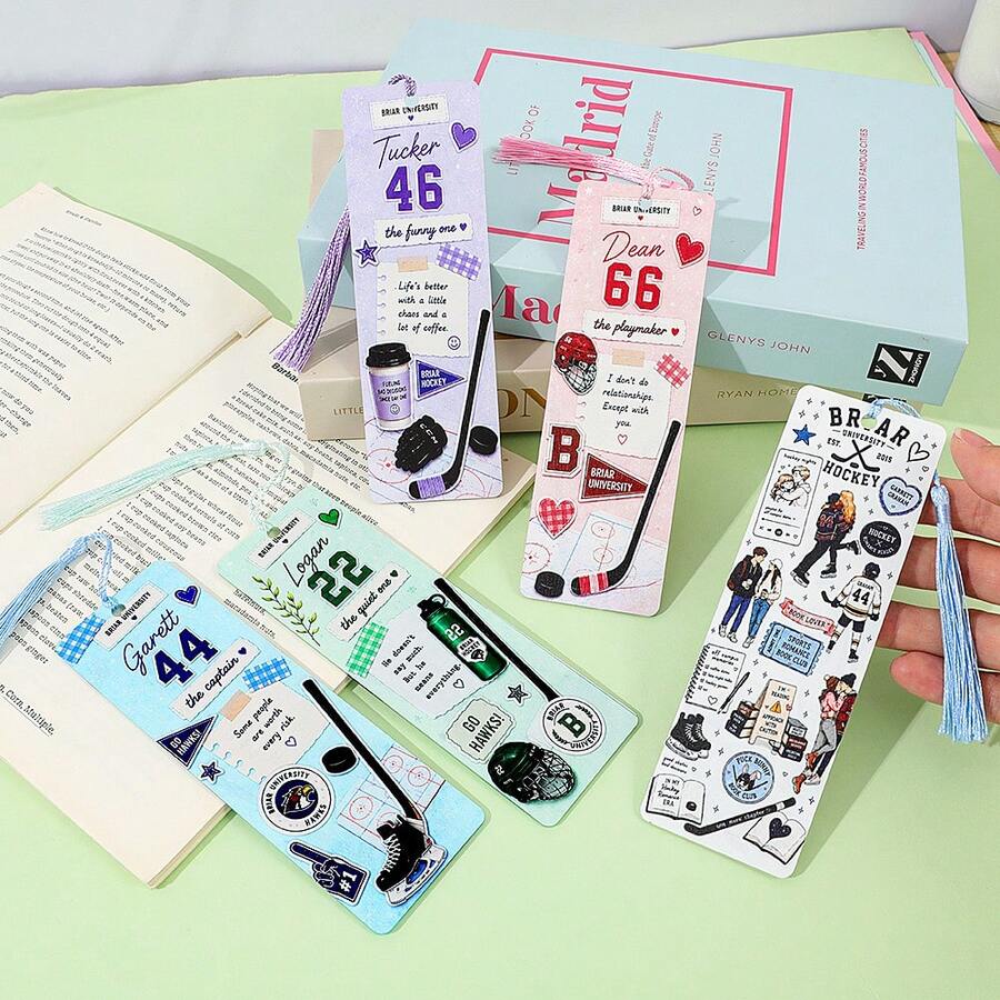 Off Campus Ice Hockey Romantic Story Acrylic Bookmark, Printed With Characters From The Novel "Briar University", Suitable For Ice Hockey Romance Readers, Sports Novel Enthusiasts, BookTok Girls, Ice Hockey Love Stories, Book Lover Gift