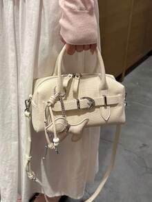 Bolso Boston Mini de Mezclilla Vintage - Bolso de Mano Bordado con Cerezas y Detalle de Borla (Accesorios No Incluidos) - Blanco - Ver 3