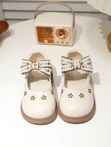 1 Pair Girls Spring New Style Walking Shoes Fashion Versatile Flat Shoes - Beige - View 4