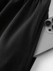 1件男友风男士夏季跑步、健身、锻炼、慢跑、篮球、足球短裤，撞色运动短裤 - 黑色 - 查看 6