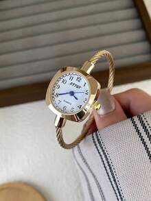 1件正方形金色手鐲女款石英手錶，簡約時尚優雅，適合日常佩戴，節日禮物的最佳選擇 - 金色 - 查看 4