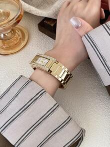 1pc Barrel-Shaped Exquisite Women's High-End Black Steel Band Quartz Movement Wristwatch - Gold - View 5