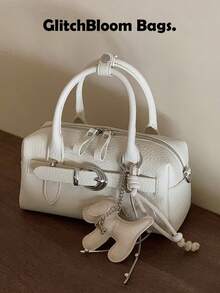 Bolso Boston Mini de Mezclilla Vintage - Bolso de Mano Bordado con Cerezas y Detalle de Borla (Accesorios No Incluidos) - Blanco - Ver 1