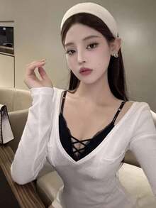 2026 女款蕾絲拼接細肩帶上衣，新款極簡可愛性感蕾絲胸墊背心，夜店風休閒夏季黑色 - 黑色 - 查看 2