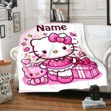 SANRIO 1 buah Selimut Bertema Hello Kitty - Nama yang Dapat Disesuaikan, Warna Utama Pink dengan Hati dan Teks Hello Kitty, Gaya Lucu dan Manis - Lembut dan Nyaman, Cocok untuk Sofa, Tempat Tidur, Tidur Siang di Kantor - Selimut Nyaman Sepanjang Musim, Hadiah Rumah, Hadiah Ulang Tahun, Hadiah Natal, Hadiah yang Dipersonalisasi. - MultiWarna - View 9