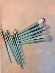 Set Kuas Makeup Serat Halus Hijau 13 Buah, Set Lengkap Ramah Kulit untuk Wajah dan Mata, Dilengkapi Kantung Serut Portabel, Hadiah Kecantikan untuk Pernikahan, Pengiring Pengantin, atau Liburan - Set Kuas Makeup Hijau - View 9