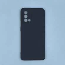 这款黑色手机壳兼容OPPO A6 Pro 4G/5G、F31、Reno14、Reno14 F、A5 Pro（国际版）、A5x、A5 (2025)、A3X 4G、A40、A40M、A60 5G、A80 5G、A98、A58 4G、15 Pro 5G、15、C71、C75、14x、14 Pro、14 Pro+、12X等机型。功能包括镜头保护、防震、防刮擦。有效保护手机后盖和边框免受日常磕碰。采用TPU材质，轻薄柔软，触感哑光。 - 黑色 - 查看 64