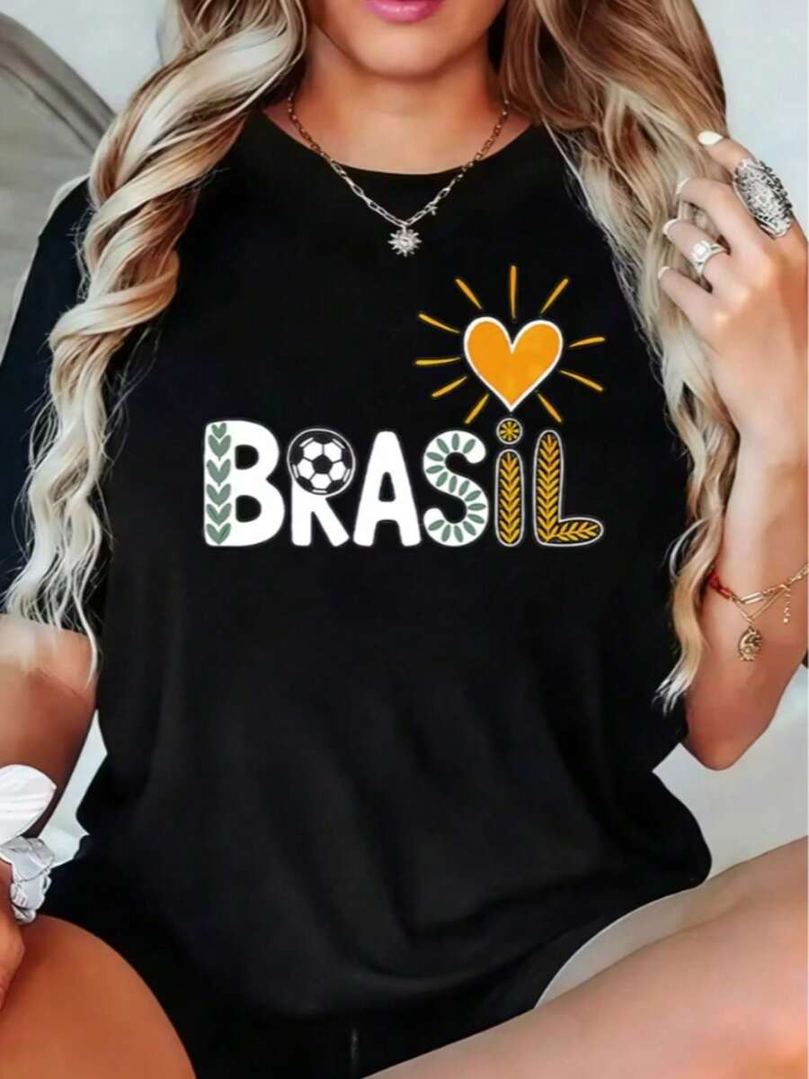 Camiseta Feminina  Brasil Futebol Torcida Estilosa Casual Streetwear Feminina Confortável Moderna Outfit Esportivo Fashion Camiseta Feminina Estampada Premium - Preto - Visão 1