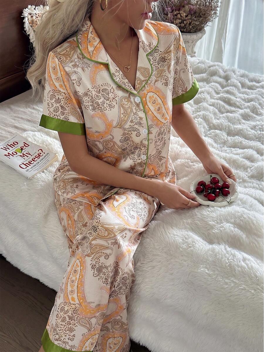 女款休閒佩斯利與花卉印花仿絲拼接開襟短袖上衣+長褲睡衣套裝,秋冬睡衣,理想節日禮物 - 杏色 - 查看 1