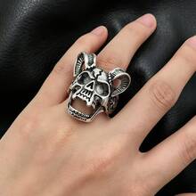 10pcs/Set Unisex Vintage Punk Gothic Mixed Skull & Butterfly Ring Set, Personalized Hip-Hop Style Party Gift Daily Jewelry Accessories, Random Styles - 10 Random Punk Rings - View 9