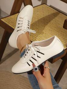 Women's Flat Hollow Lace-Up Casual Minimalist Shoes - White - View 2