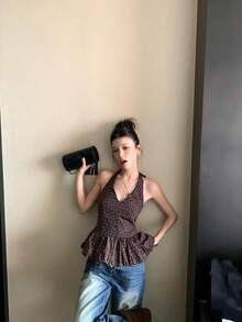 女款純色日常辣妹夏季波點設計下擺花苞式掛脖收腰顯瘦上衣 - 棕色 - 查看 5
