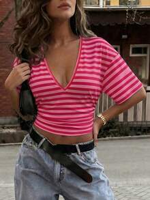 Top ajustado con cuello en V y cintura plisada, estilo y casual Y2K, adecuado para uso diario, ir al trabajo, citas y fiestas en verano - Rosa Fucsia - Ver 5