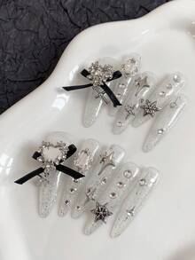 Unhas Postiças Stiletto Extra Longas, Estilo Glitter Transparente com Encantos de Metal em Forma de Estrela & Laço, Unhas Falsas de Cobertura Total para Mulheres e Meninas, Unhas Postiças Feitas à Mão - Multicolorido - Visão 1