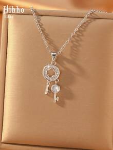 Hihho 1 pieza Collar con colgante de llave, diseño único totalmente incrustado de circonita, exquisito y encantador collar de acero inoxidable para mujer, adecuado para viajes, citas, uso diario, regalo de decoración para vacaciones - llave - Ver 6