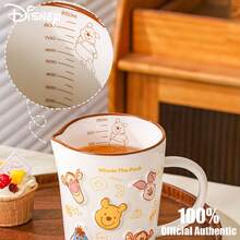 Gelas Ukur Keramik Resmi Disney Otentik Bermerek Winnie The Pooh, Gelas Ukur Kapasitas Besar, Gelas Susu untuk Sarapan di Rumah, Gelas Ukur Kreatif untuk Memanggang dengan Skala, Gelas Ukur Keramik Tahan Suhu Tinggi Microwave, Gelas Susu Kedelai - MultiWarna - View 10