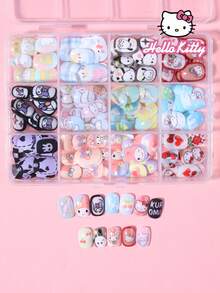 Sanrio Hello Kitty 288片/組（12款混搭設計）短方型法式穿戴式假指甲，可愛3D Hello Kitty、Kuromi、Cinnamoroll、Pompompurin圖案設計，完美貼合壓克力假指甲套組，適合女孩日常與派對美甲 - 彩色 - 查看 3
