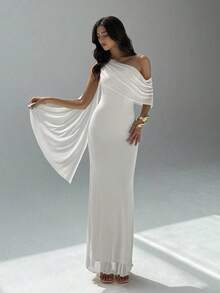 Women's Solid Color Dress With Asymmetrical Shoulders - White - View 1