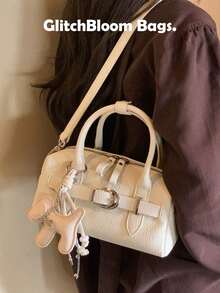 Bolso Boston Mini de Mezclilla Vintage - Bolso de Mano Bordado con Cerezas y Detalle de Borla (Accesorios No Incluidos) - Blanco - Ver 2