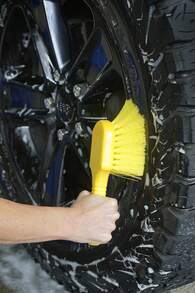 Rubbermaid Commercial 8" Utility Scrub Brush Plastic Handle Synthetic Bristles Cleaning Multi Purpose Heavy Duty Outdoor Wheels And Tires - ColorA - 查看 5